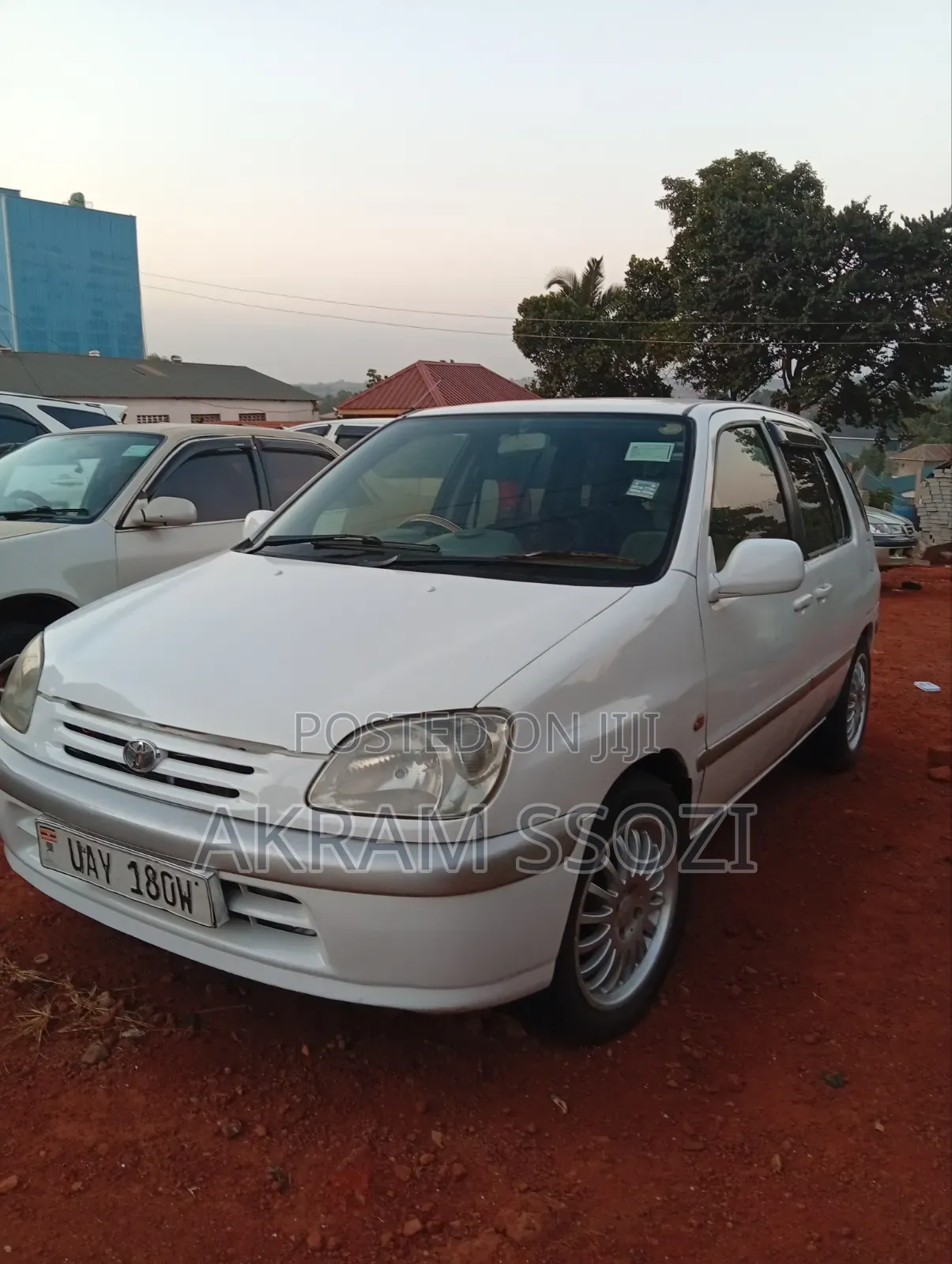 Toyota Raum 1999 White