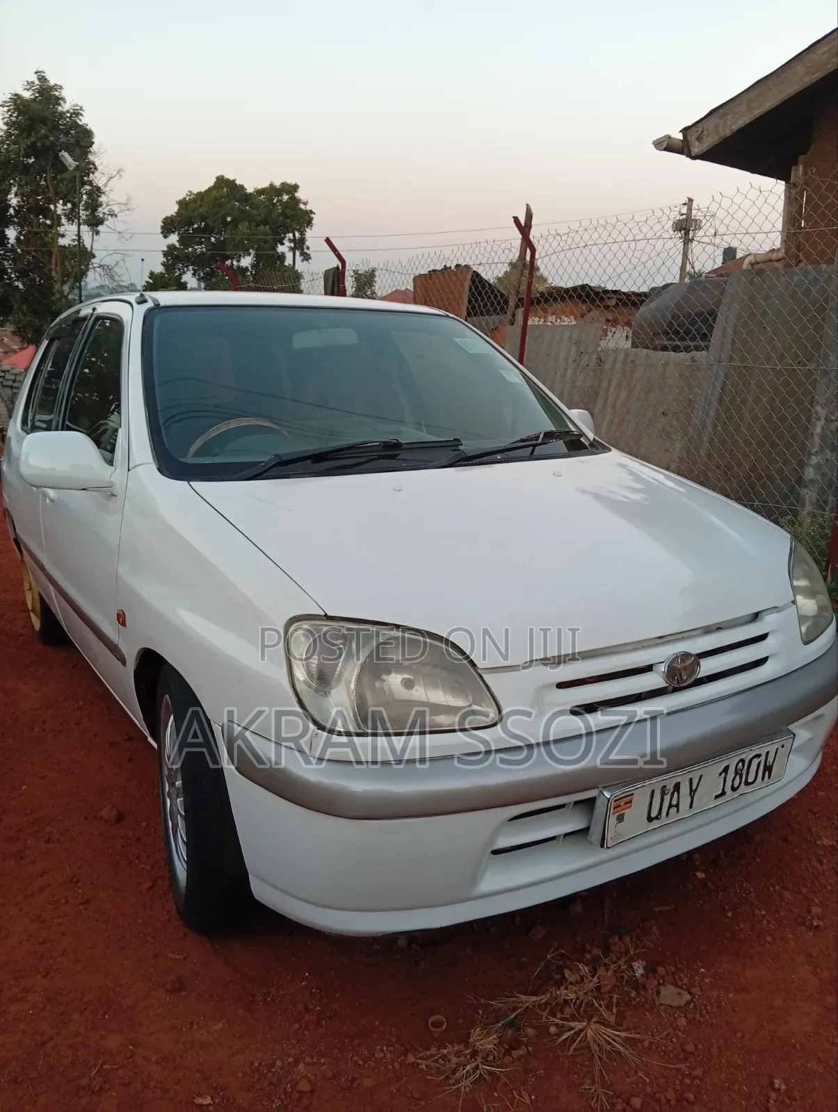Toyota Raum 1999 White