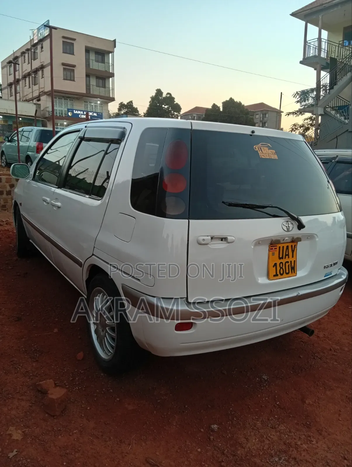 Toyota Raum 1999 White