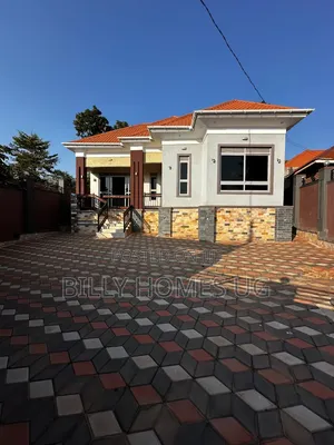4bdrm Bungalow in Ssisa for sale