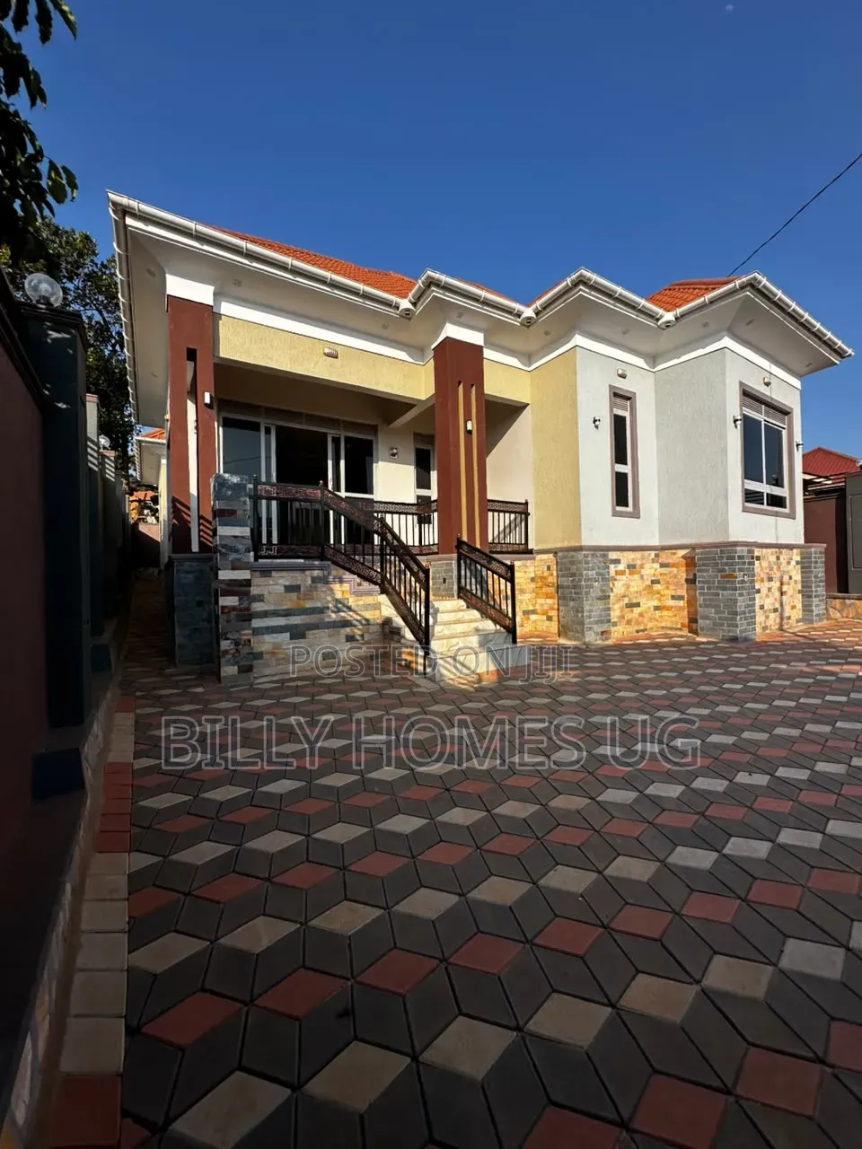 4bdrm Bungalow in Ssisa for sale