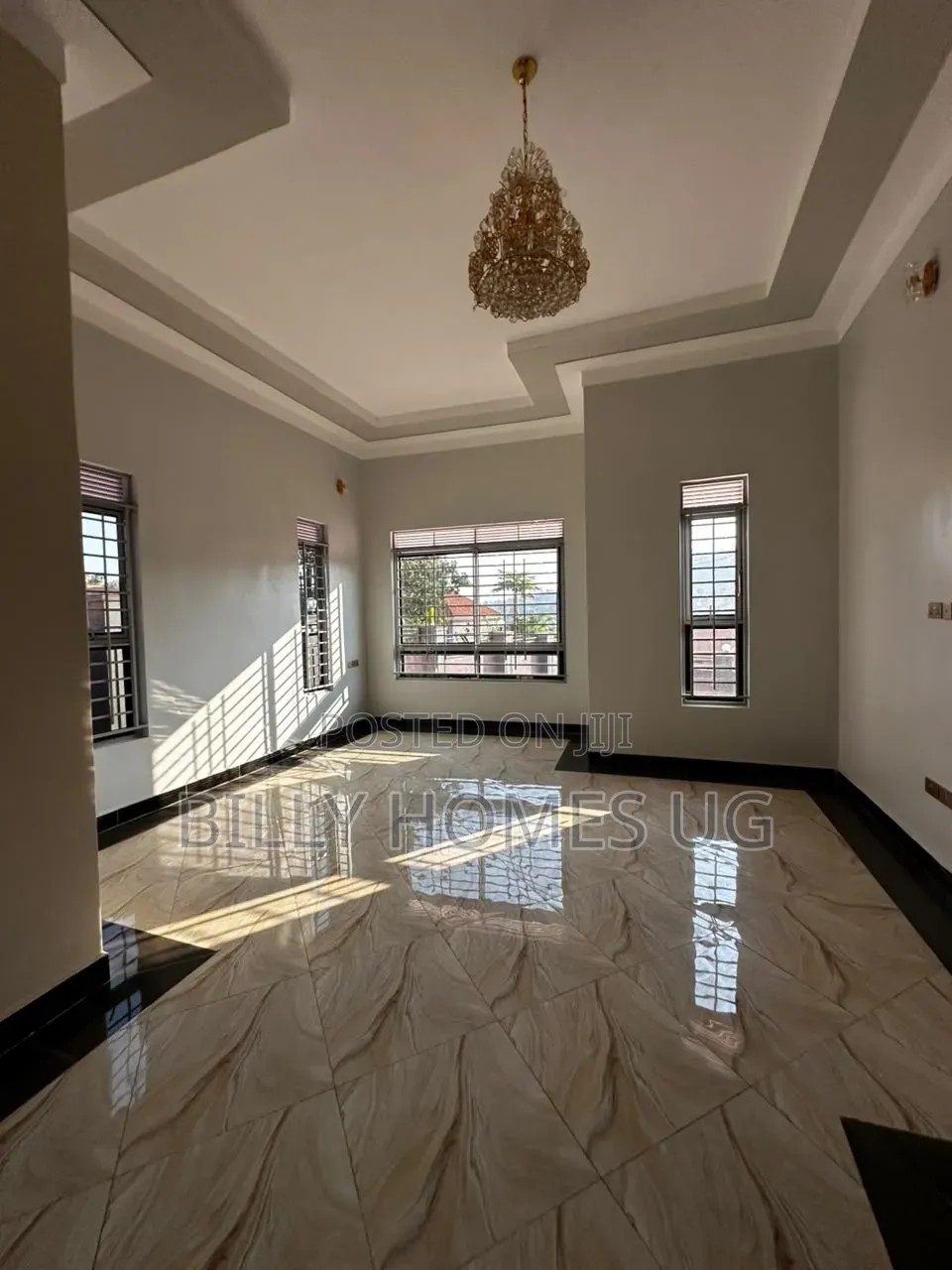 4bdrm Bungalow in Ssisa for sale