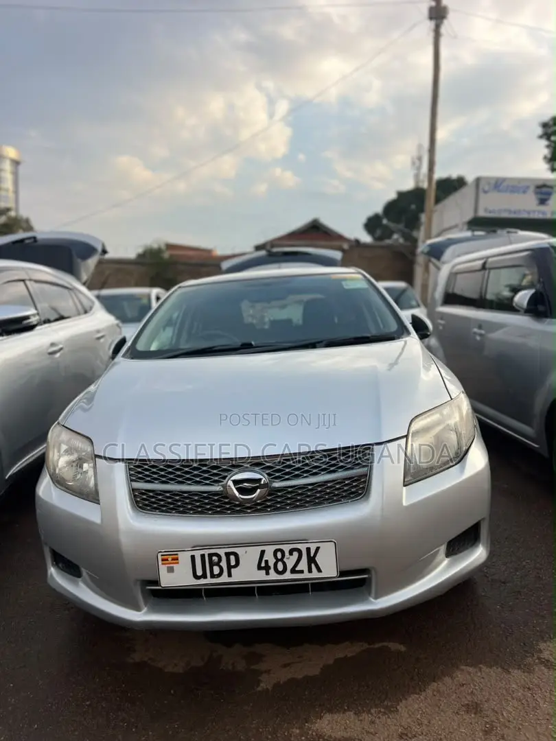 Toyota Corolla Fielder 2011 Silver