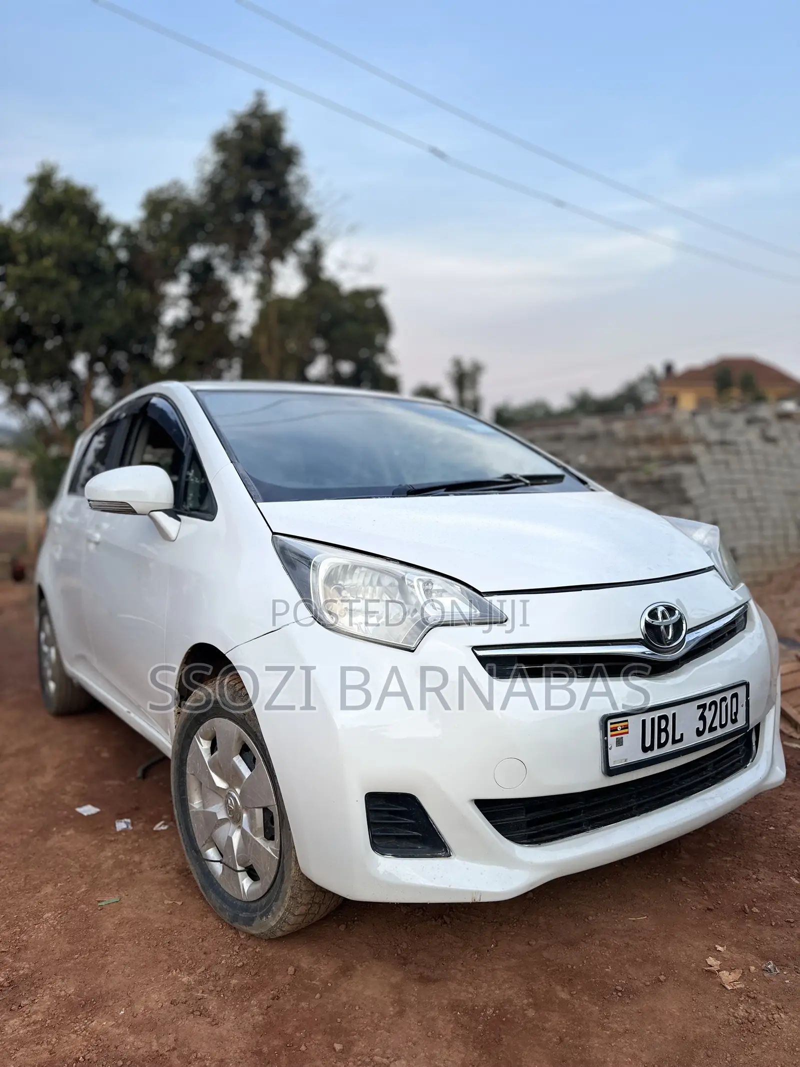 Toyota Ractis 2010