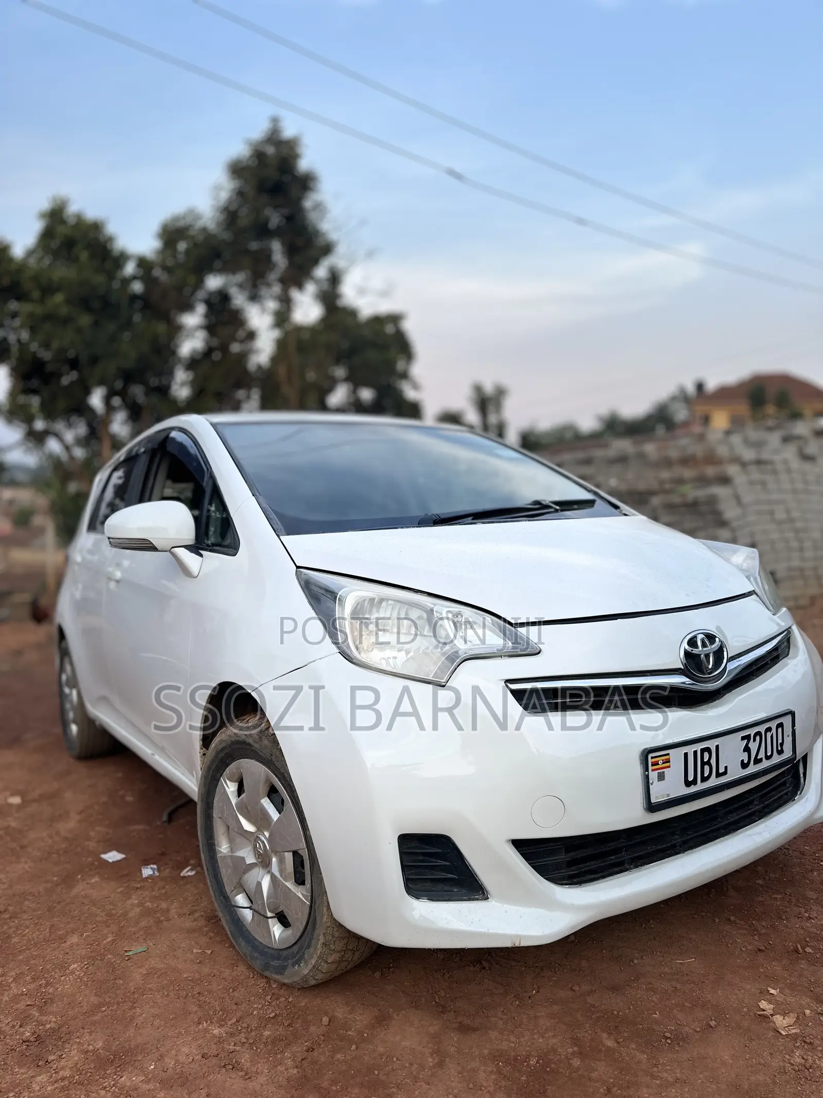 Toyota Ractis 2010