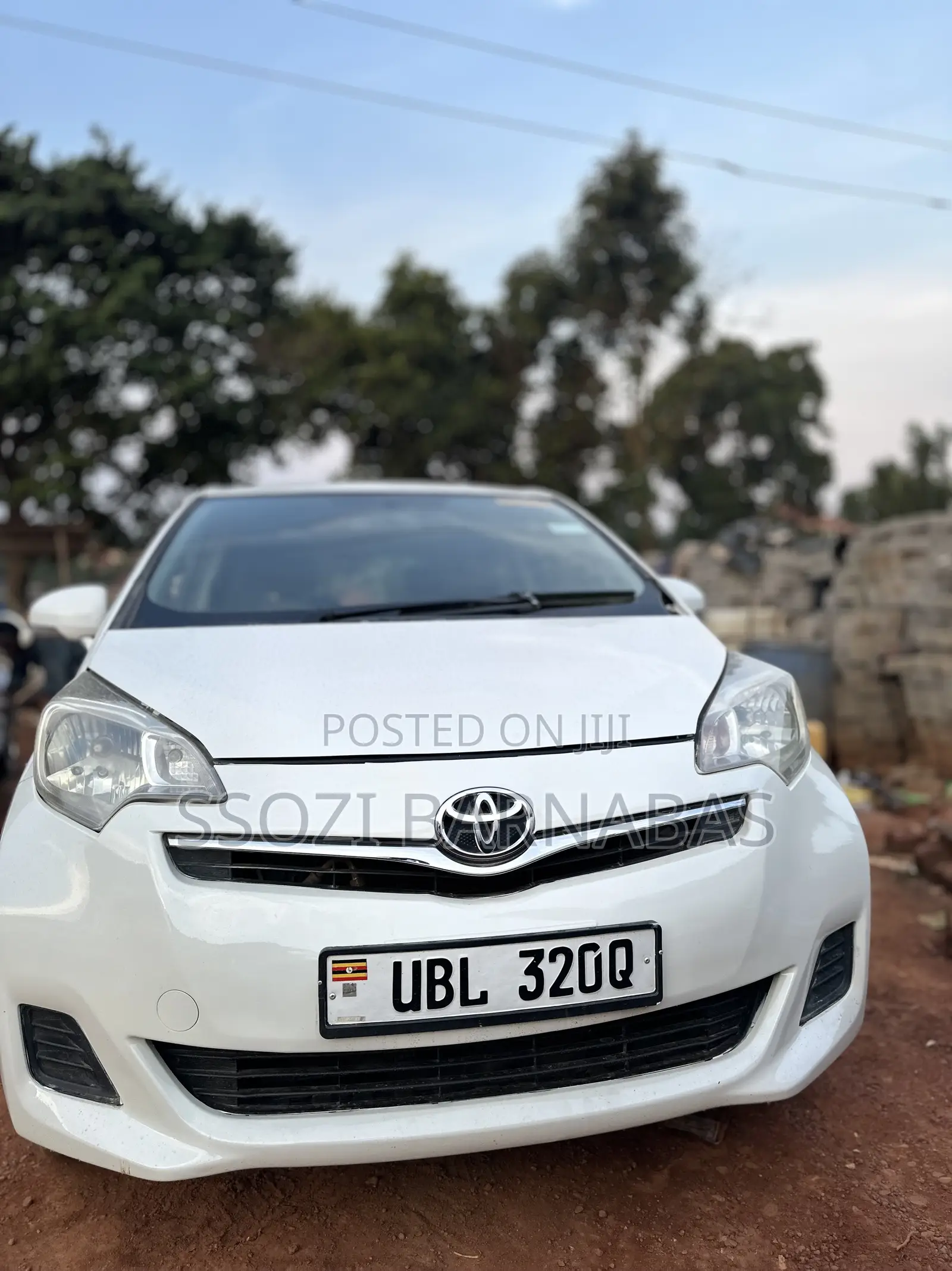 Toyota Ractis 2010
