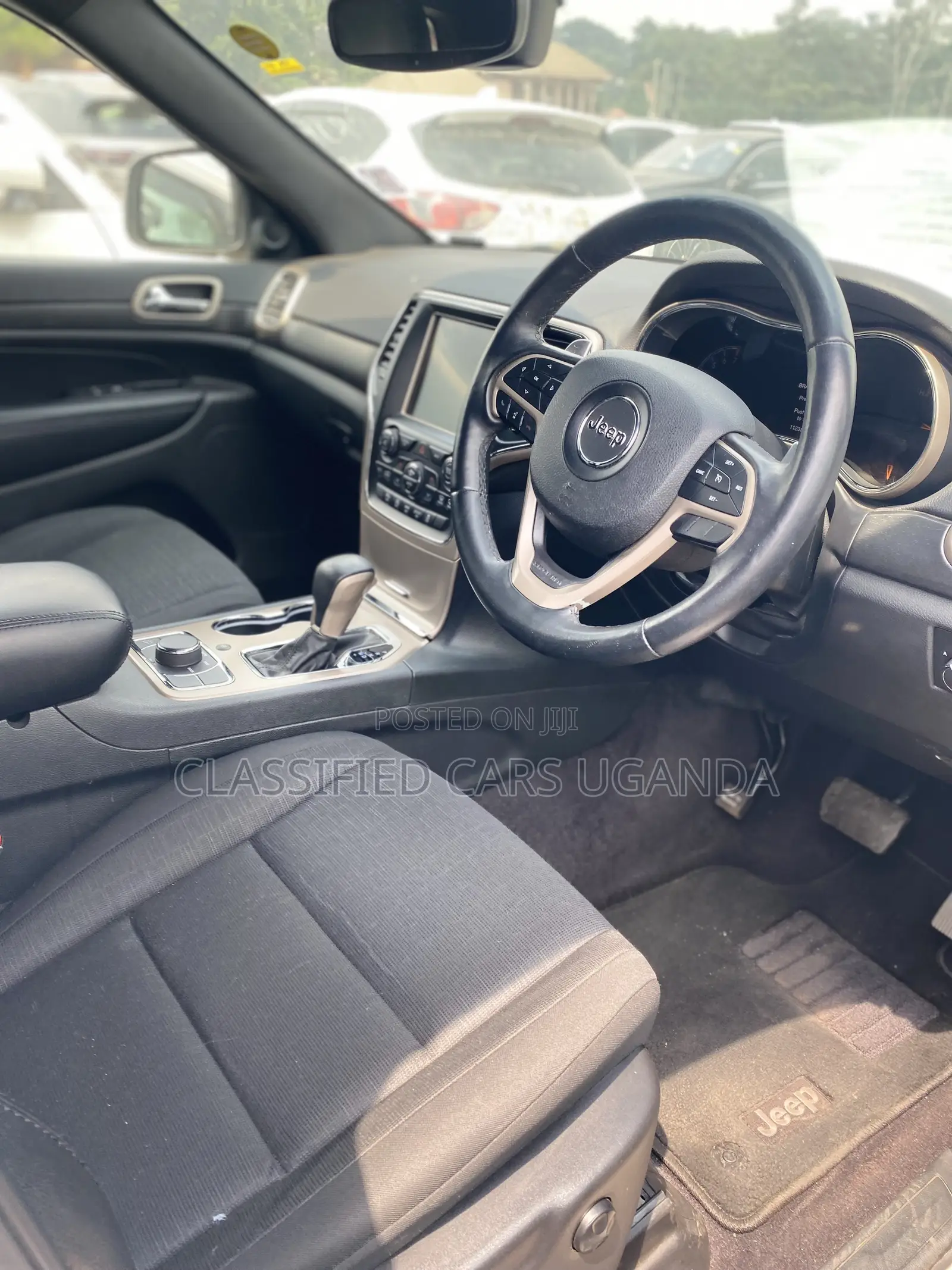 Jeep Cherokee Latitude 4dr SUV (2.4L 4cyl 9A) 2015 White