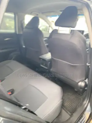 Toyota Harrier 2.0 4WD 2020 Blue