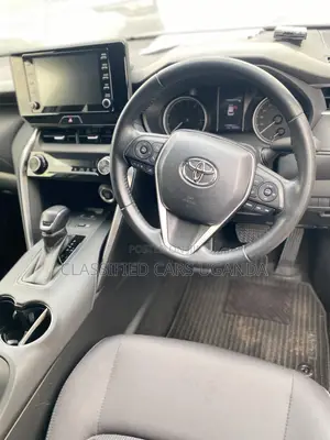 Toyota Harrier 2.0 4WD 2020 Blue