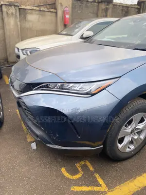 Toyota Harrier 2.0 4WD 2020 Blue