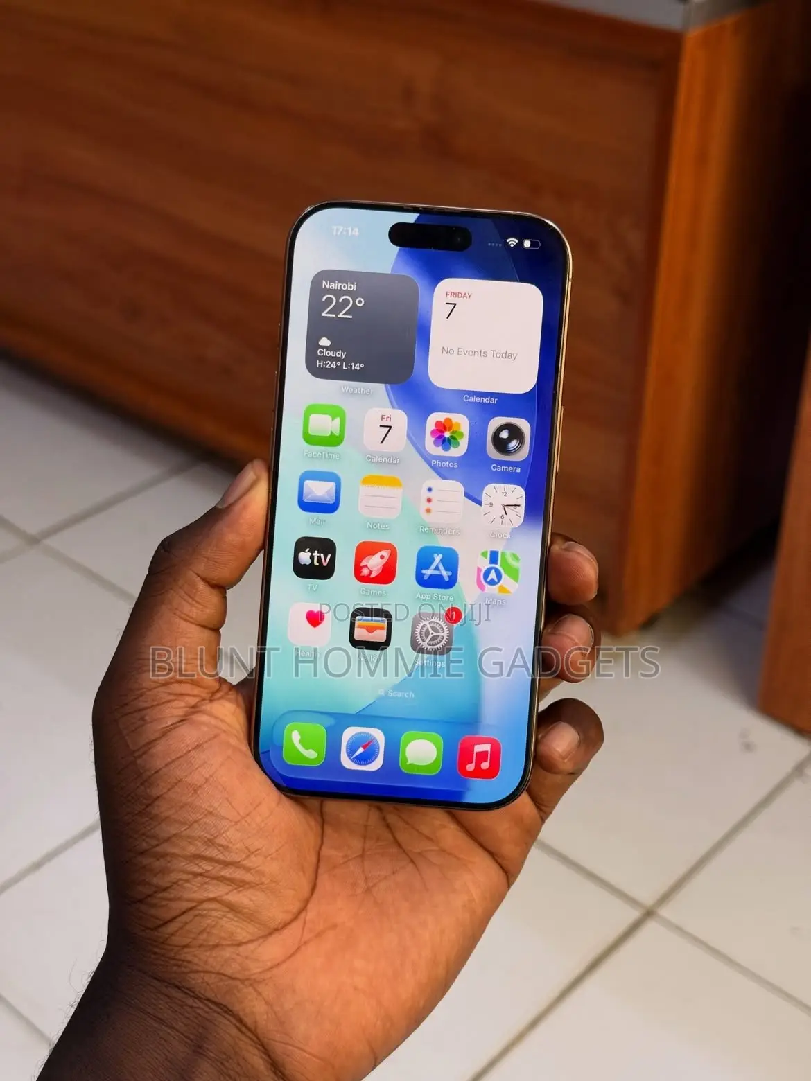 Apple iPhone 16 Pro 256 GB Gold
