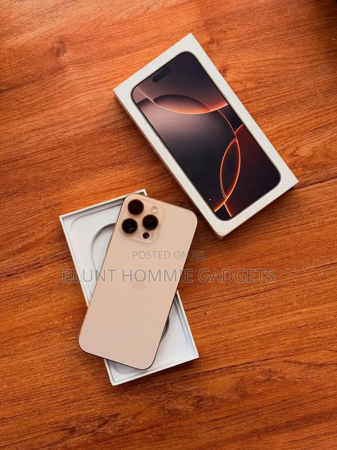 New Apple iPhone 16 Pro Max 256 GB Gold