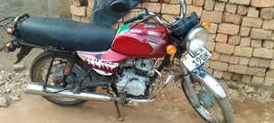 Bajaj Boxer 100 2019 Red