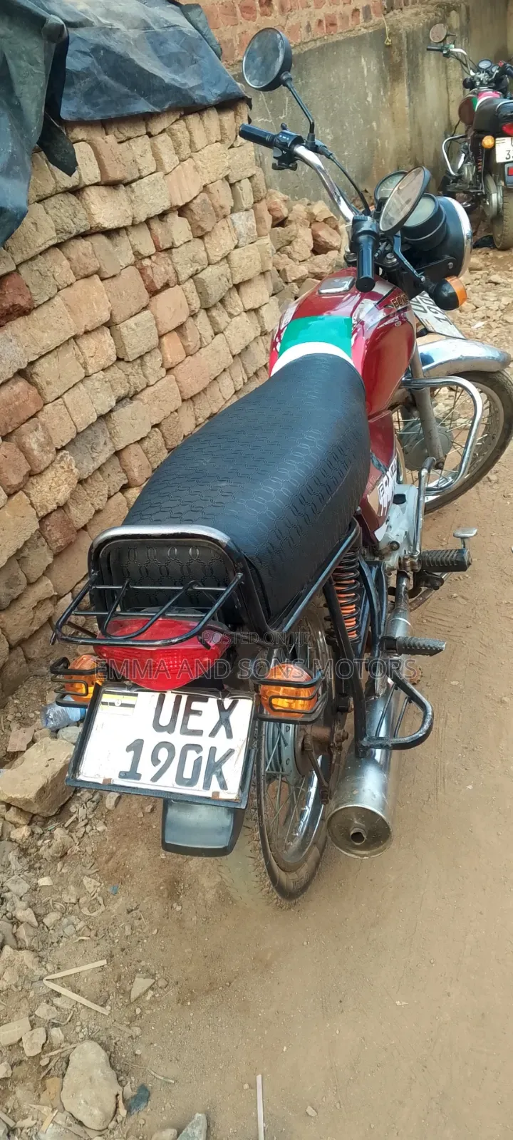 Bajaj Boxer 100 2019 Red