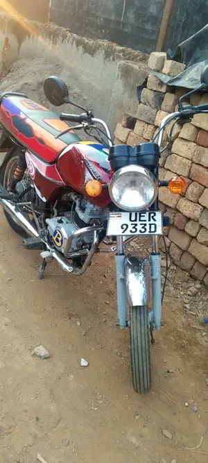 Bajaj Boxer 100 2019 Red