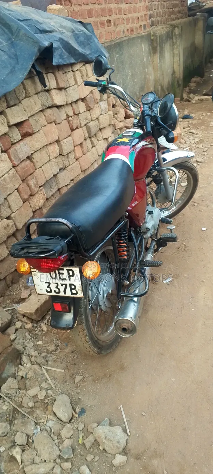 Bajaj Boxer 100 2019 Red