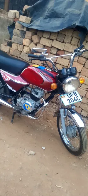 Bajaj Boxer 100 2022 Red