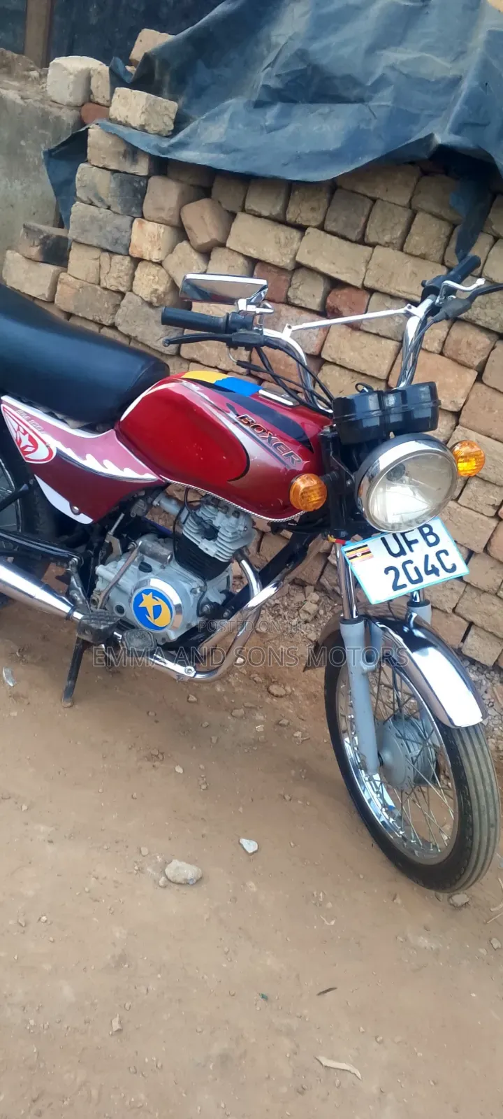 Bajaj Boxer 100 2022 Red