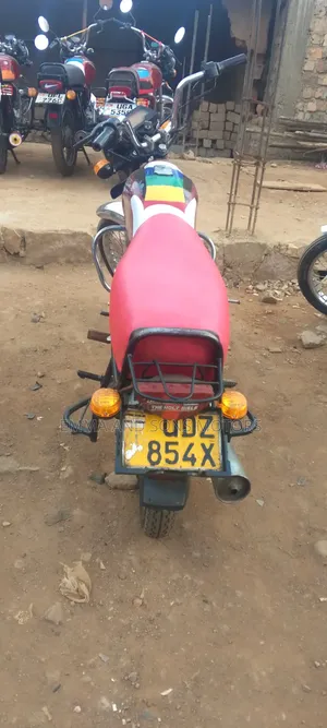 Bajaj Boxer 100 2018 Red