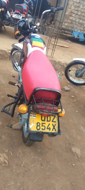 Bajaj Boxer 100 2018 Red