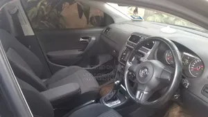 Car 2018 Black