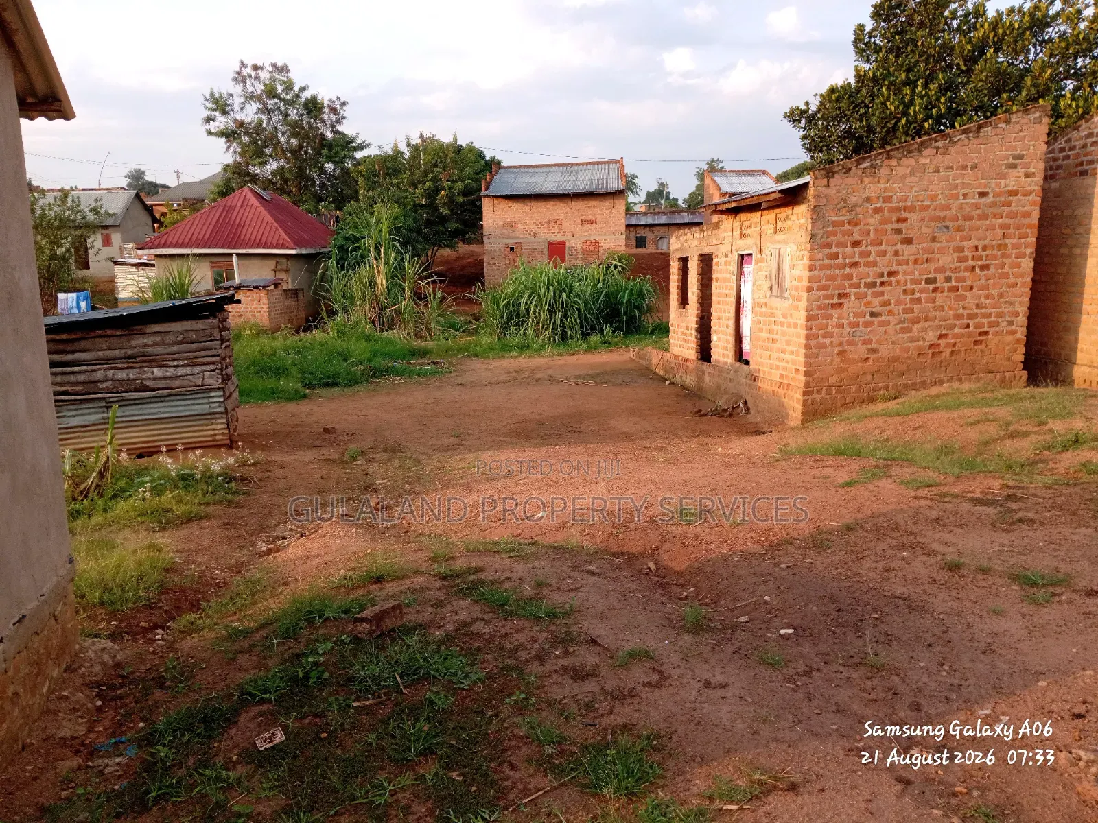 Plot With Unfinished House for Sale in Nalongo