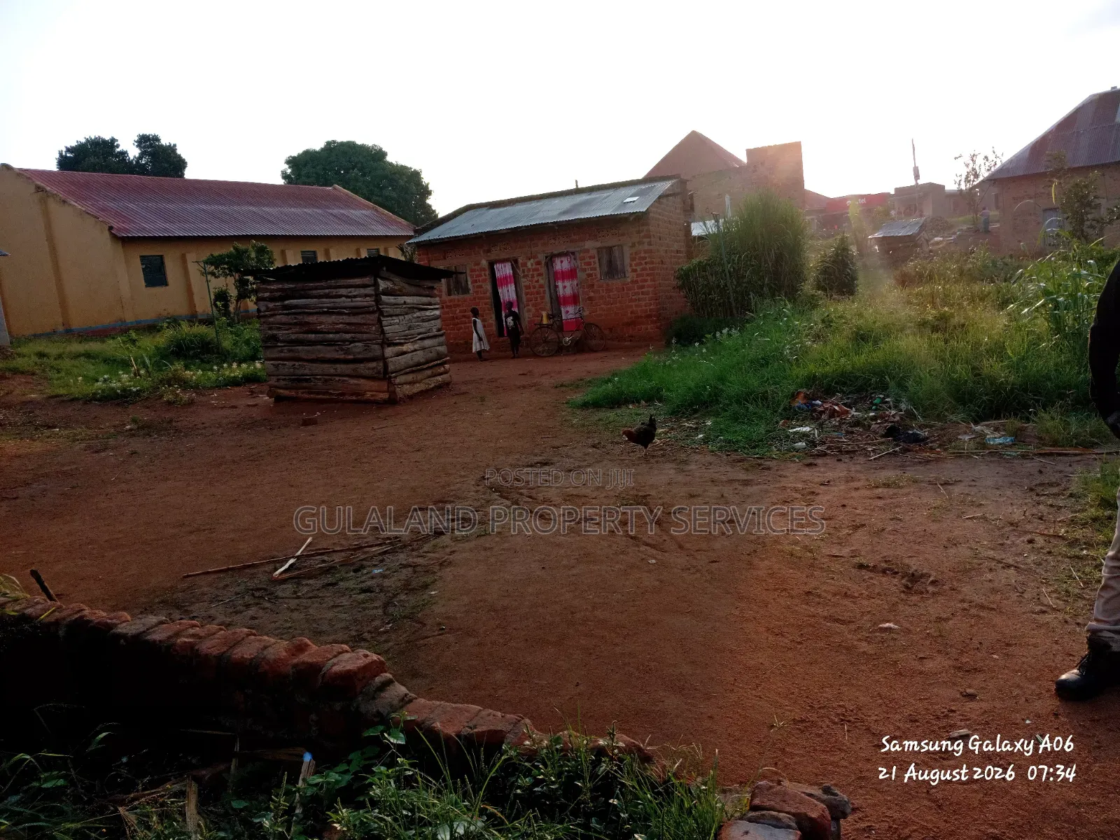 Plot With Unfinished House for Sale in Nalongo