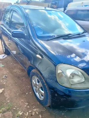 Toyota Vitz 2010 Blue