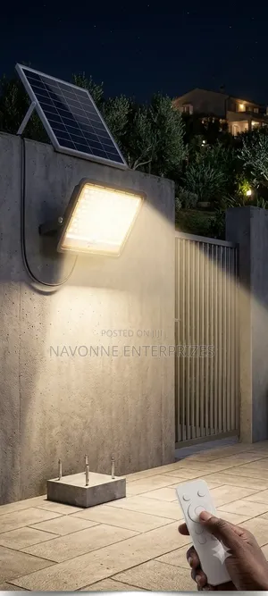 500 Watt Super Bright Outdoor Solar Security Flood Light – Commercial