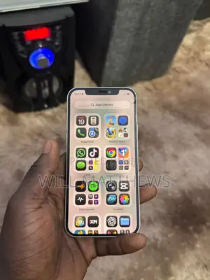 Apple iPhone 12 64 GB Green