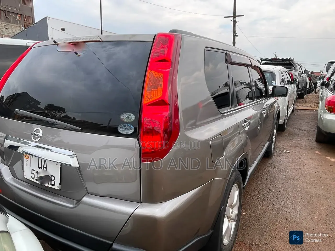 Nissan X-Trail 2011 Gray