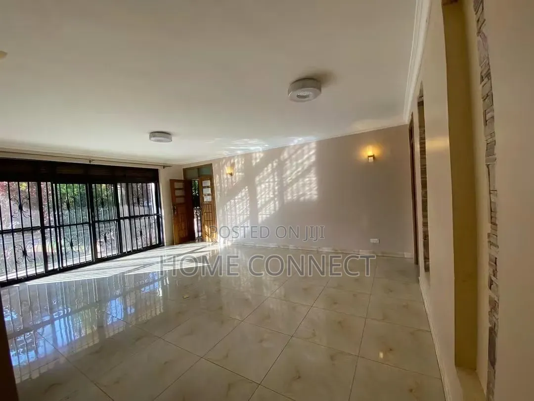 3bdrm Apartment in Lubowa, Central Division for rent