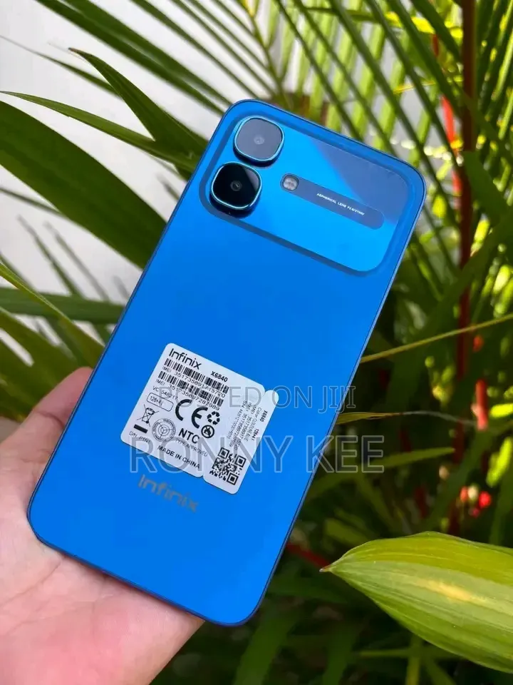 New Infinix Smart 20 128 GB Blue