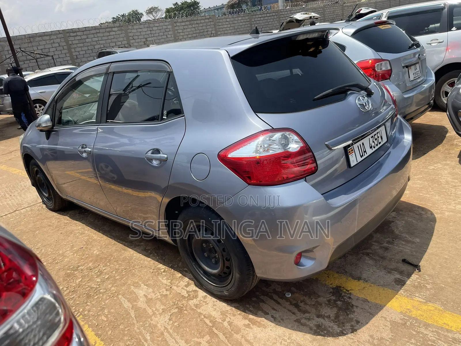 Toyota Auris 2011 Gray