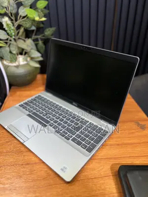 Laptop Dell Latitude 5511 8GB Intel Core i5 SSD 256GB