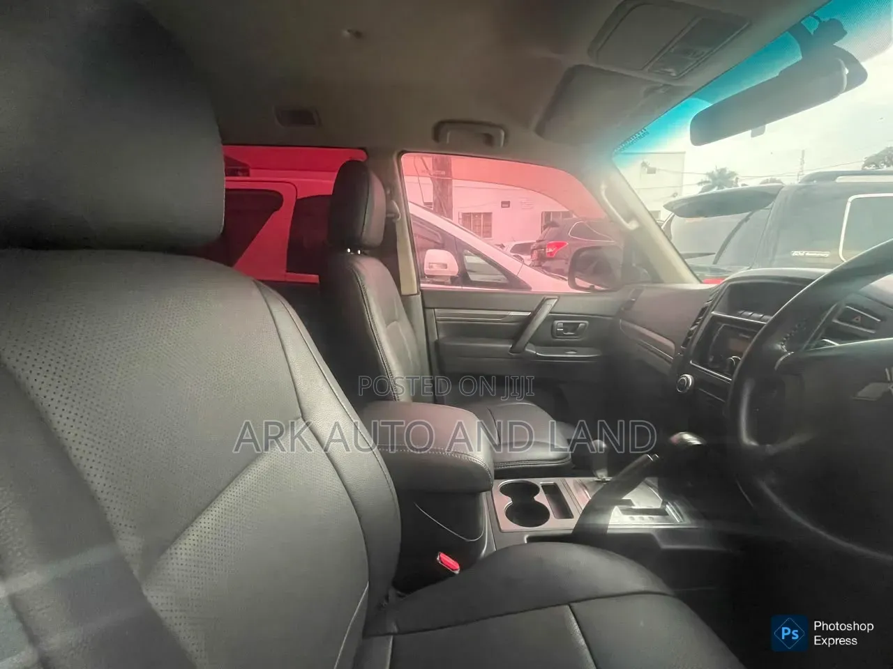 Mitsubishi Pajero 2011 White