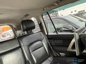 Toyota Land Cruiser 2018 Black