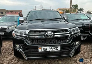 Toyota Land Cruiser 2018 Black