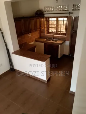 3bdrm Apartment in Makindye for rent
