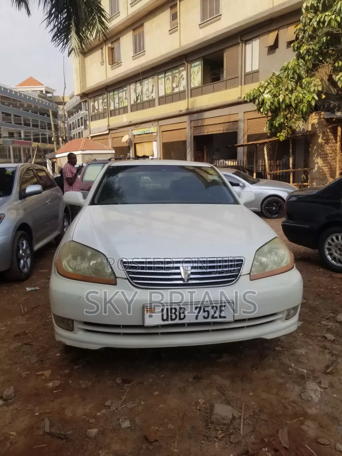 Toyota Mark II 2004 White