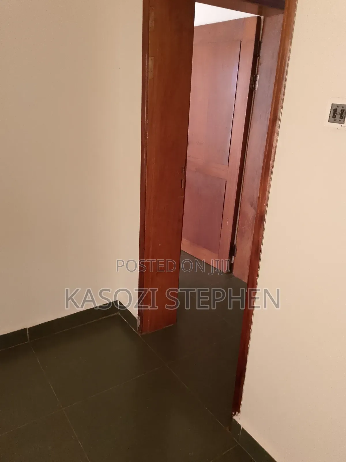 3bdrm Apartment in Makindye for rent