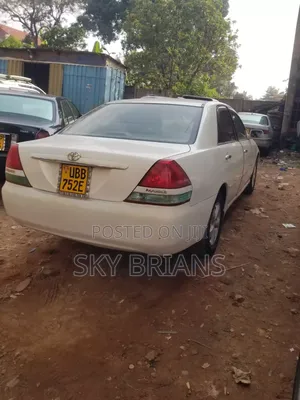 Toyota Mark II 2004 White