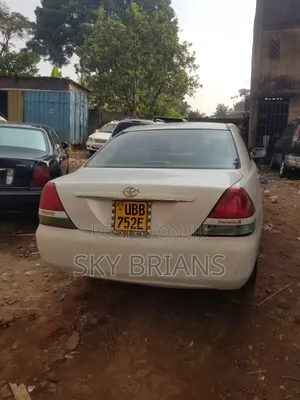 Toyota Mark II 2004 White
