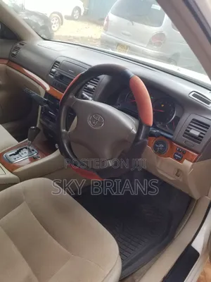 Toyota Mark II 2004 White