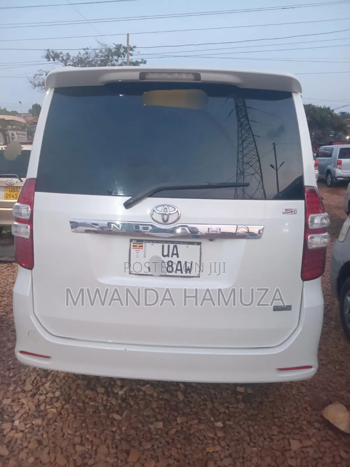 Toyota Noah 2012 White
