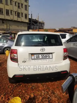 Toyota IST 2010 White