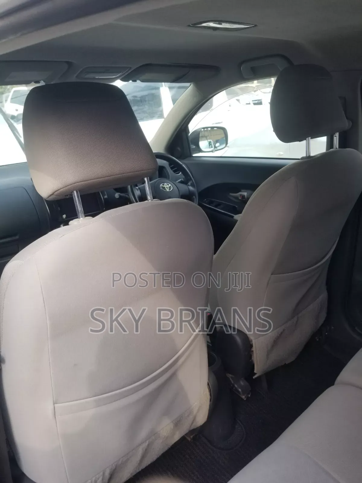 Toyota IST 2010 White