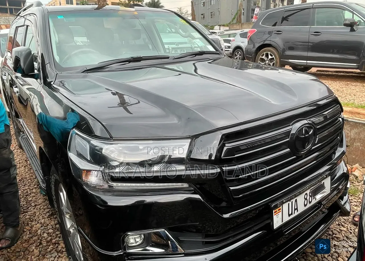 Toyota Land Cruiser 2017 Black