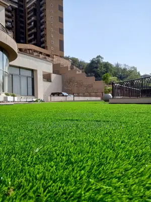 Compound Grass Tuff Per Squaremeter