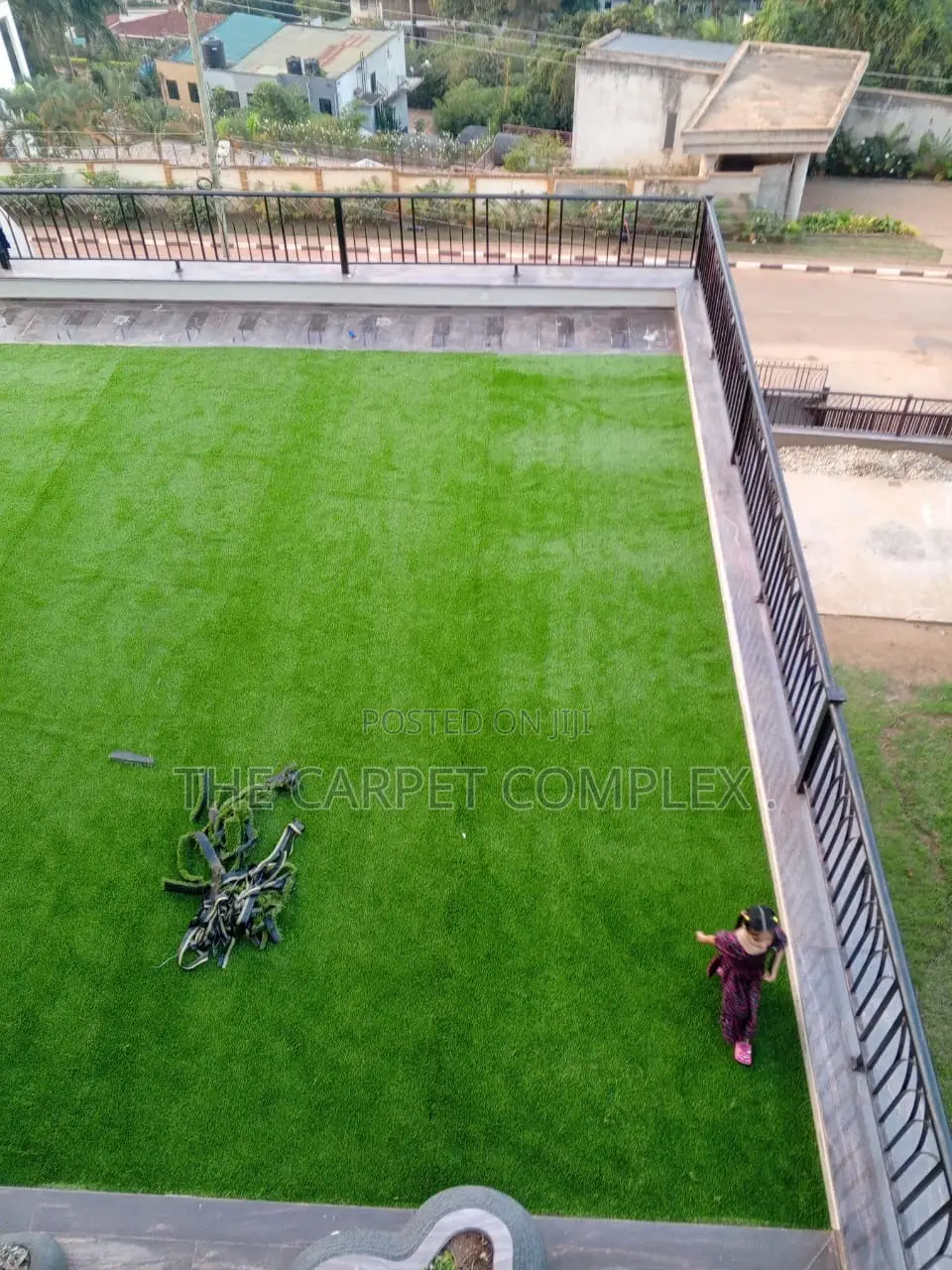 Compound Grass Tuff Per Squaremeter